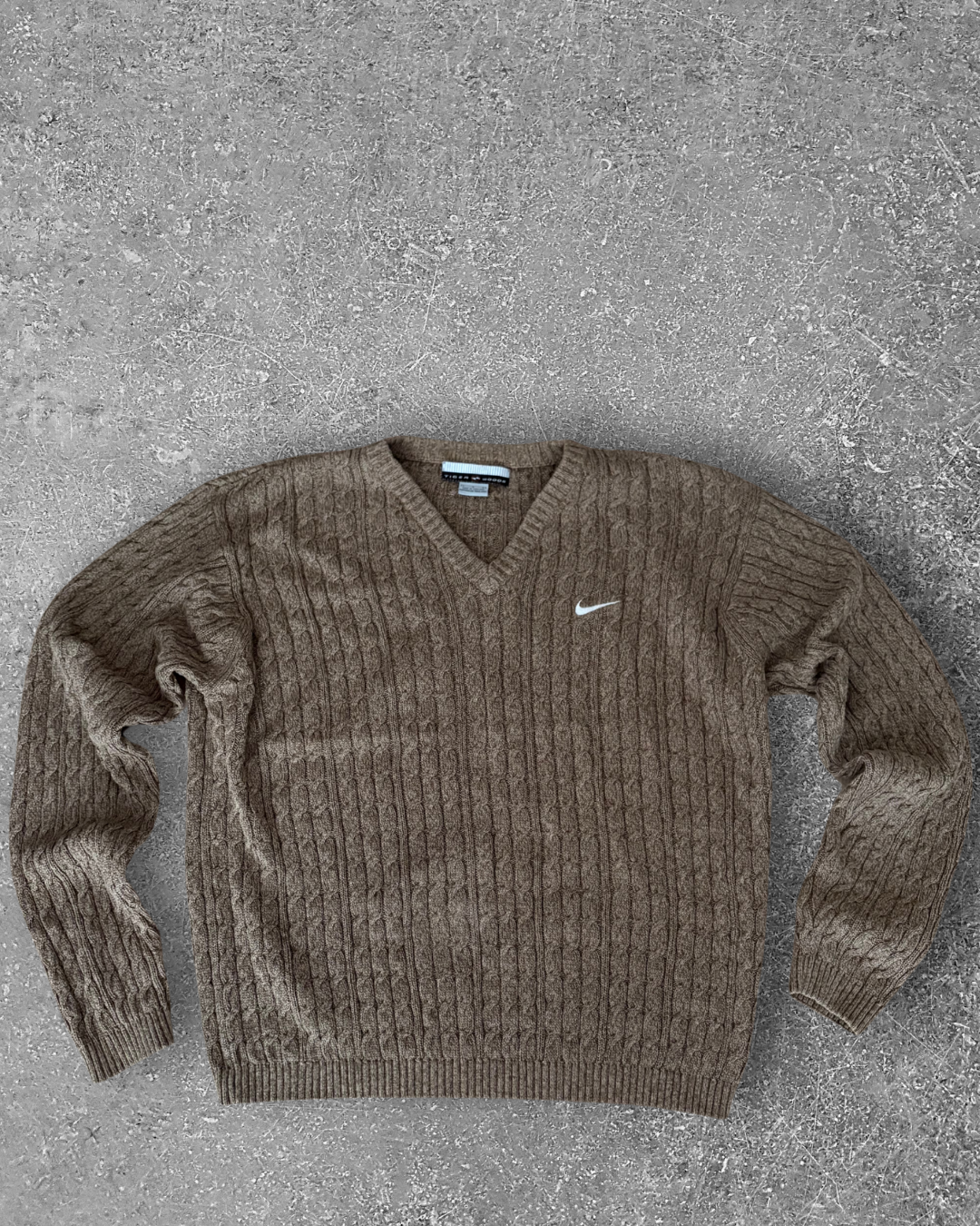Vintage Tiger Woods Cable Knit V Neck Sweater (L)
